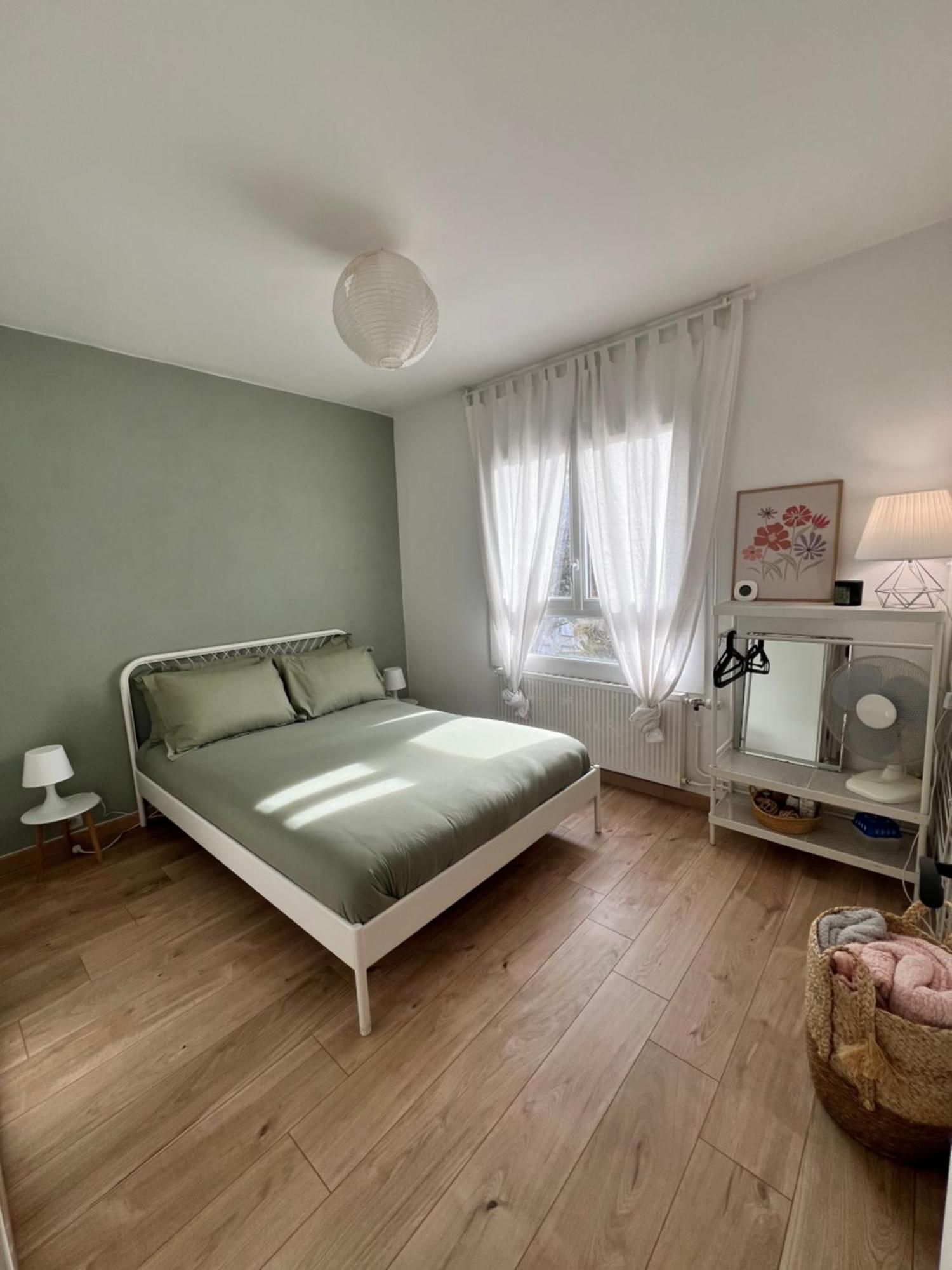 Ferienwohnung Le Bellevue - T3 - Gare & Les Jardins Darcy - Parking Free Dijon Exterior foto