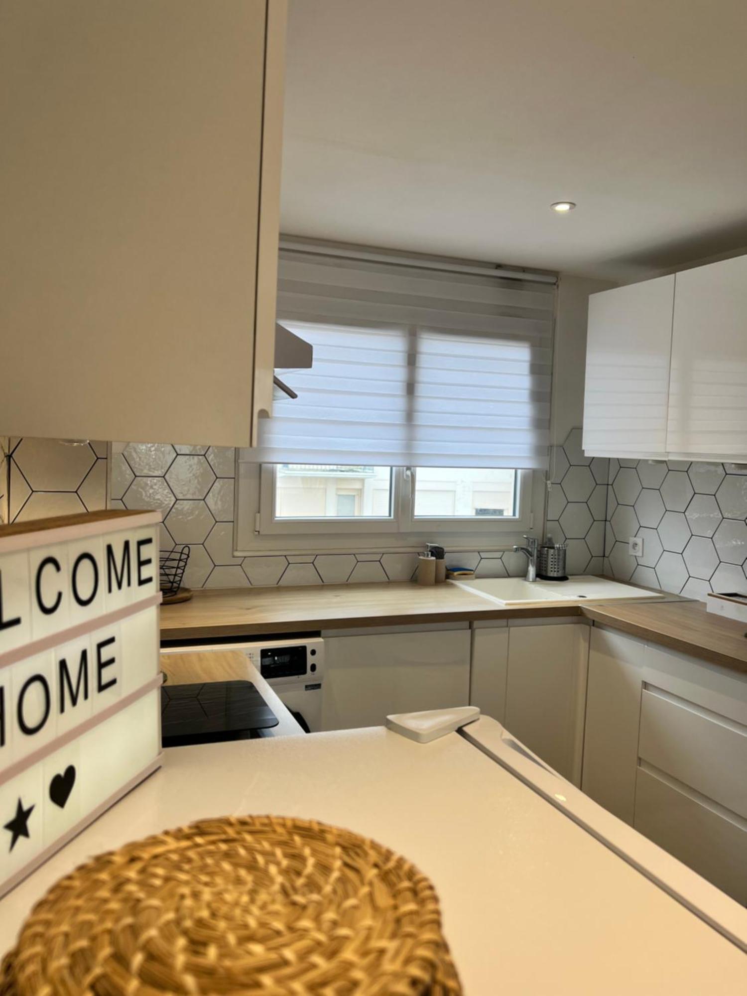 Ferienwohnung Le Bellevue - T3 - Gare & Les Jardins Darcy - Parking Free Dijon Exterior foto